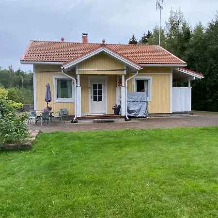 Talo Merikarvian Keskustassa Laehellae Merta! Apartmán Merikarvia