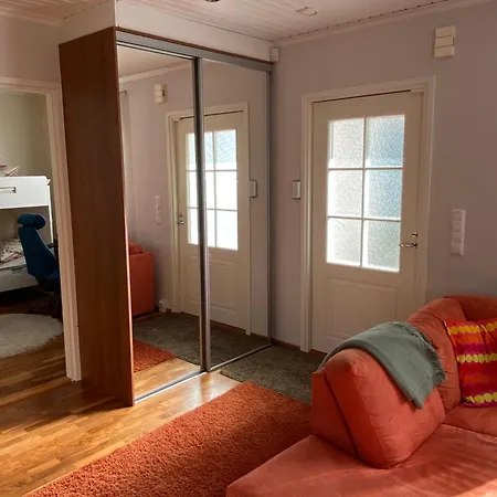 Talo Merikarvian Keskustassa Lahella Merta! Apartment