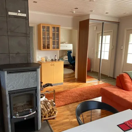 Apartment Talo Merikarvian Keskustassa Laehellae Merta! *