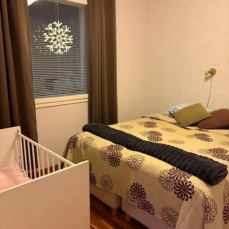 Talo Merikarvian Keskustassa Lahella Merta!