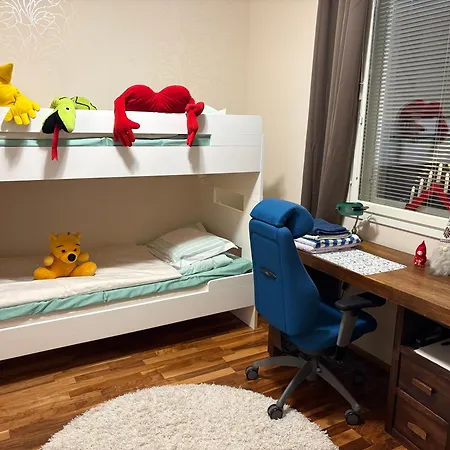 Talo Merikarvian Keskustassa Laehellae Merta!