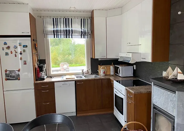 Talo Merikarvian Keskustassa Laehellae Merta! Appartement *