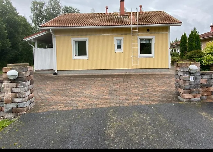 Talo Merikarvian Keskustassa Laehellae Merta! Апартаменты