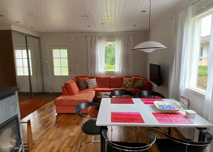 Talo Merikarvian Keskustassa Laehellae Merta! Appartement