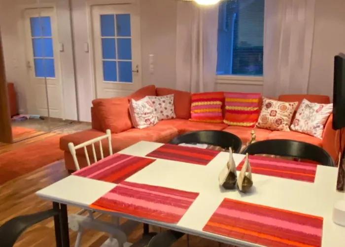 Talo Merikarvian Keskustassa Laehellae Merta!