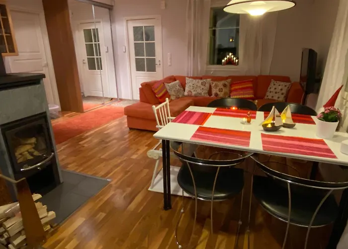 Talo Merikarvian Keskustassa Laehellae Merta!