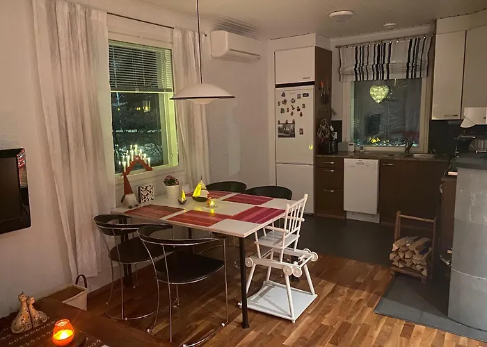 Talo Merikarvian Keskustassa Laehellae Merta! Appartement