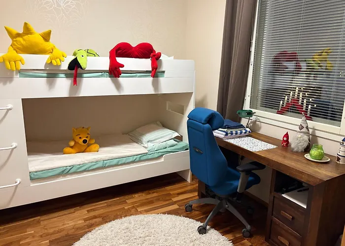 Talo Merikarvian Keskustassa Laehellae Merta!